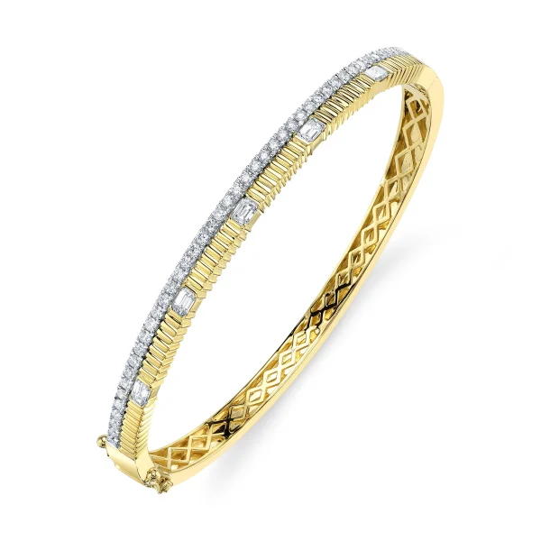SC22009941RDZS_B_1800x1800 Shy Creation Kate 1.13CT DIAMOND EMERALD RIBBED BANGLE