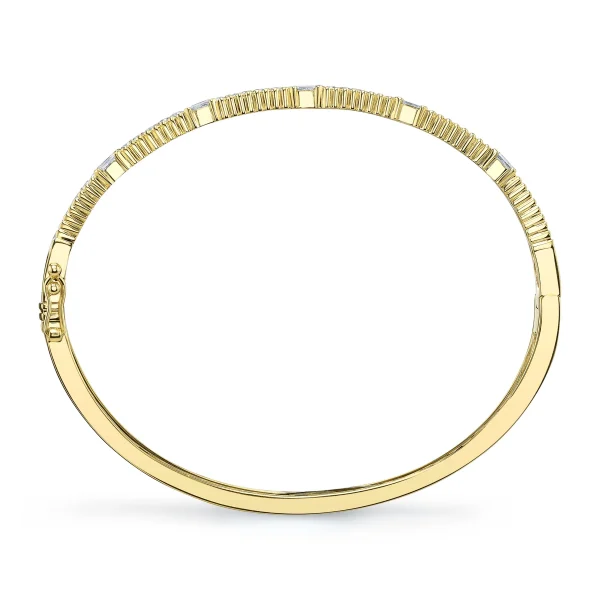 SC22009941RDZS_C_1800x1800 Shy Creation Kate 1.13CT DIAMOND EMERALD RIBBED BANGLE