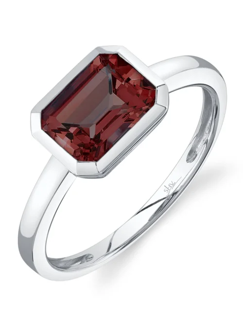 Shy Creation Color 1.88CT RED GARNET RING