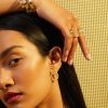 Roberto Coin 18K GOLD LOVE IN VERONA NARROW WIDTH DIAMOND ACCENT BANGLE