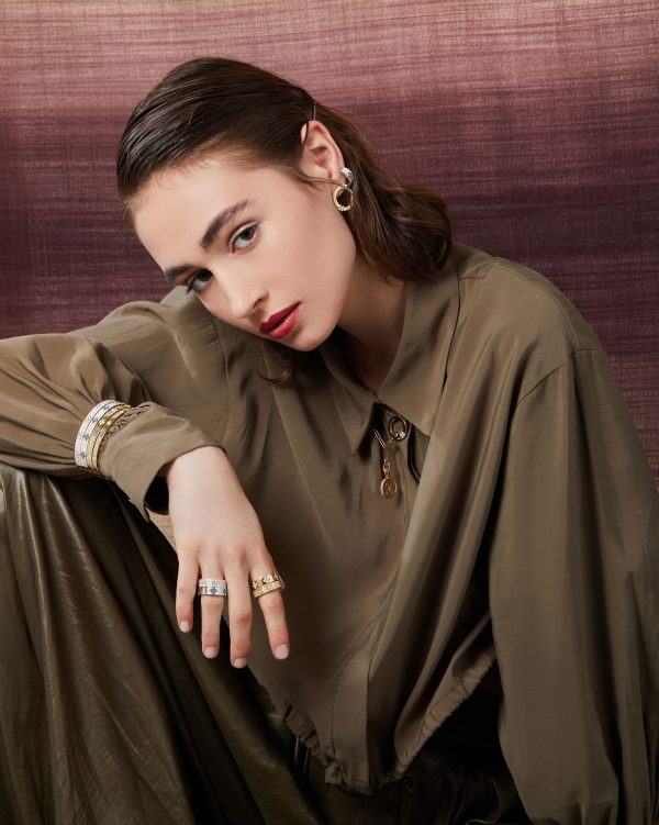 Roberto Coin 18K GOLD LOVE IN VERONA NARROW DIAMOND ACCENT RING