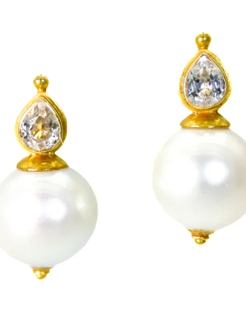 1C956BF5-DDCC-40BD-A0F0-0C82F3CDD35D Carolyn Tyler "Katie" Hook Earrings