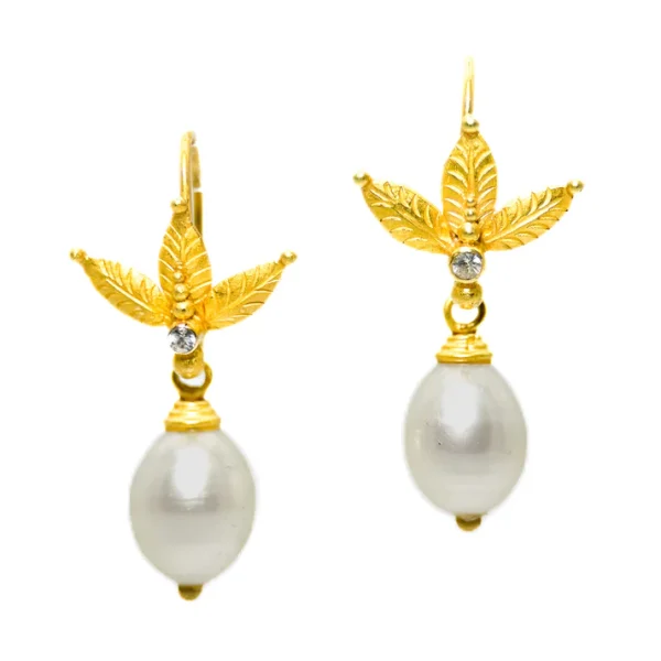 7F5DF0DD-5D61-4282-9EBF-11DE6594526A Carolyn Tyler "Honey Flower Pearl Drops" Hook Earrings