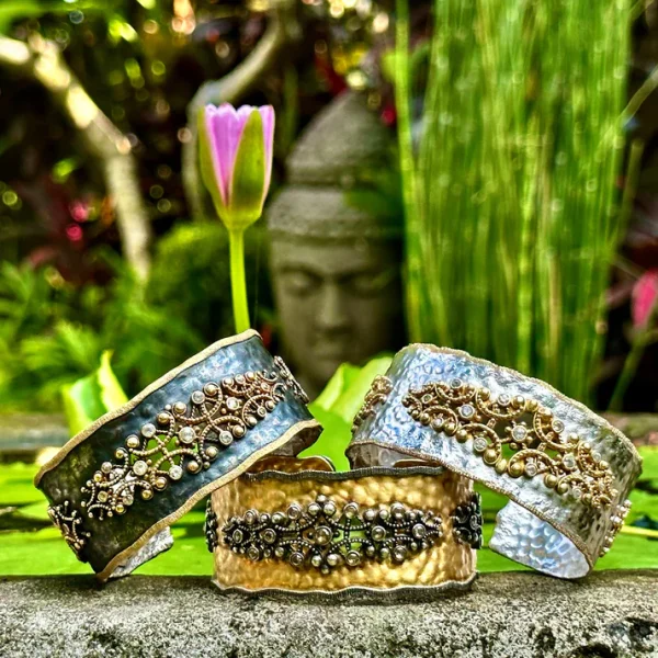 IMG_1620_34d08dd5-4322-428f-898f-5f635e0cf1c4 Carolyn Tyler "Dubrovnik" Cuff Bracelet